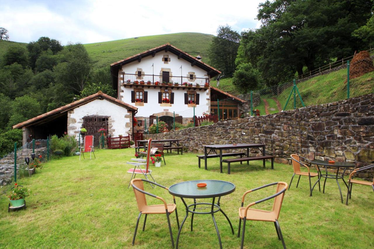 Casa Rural Urruska Elizondo Bagian luar foto