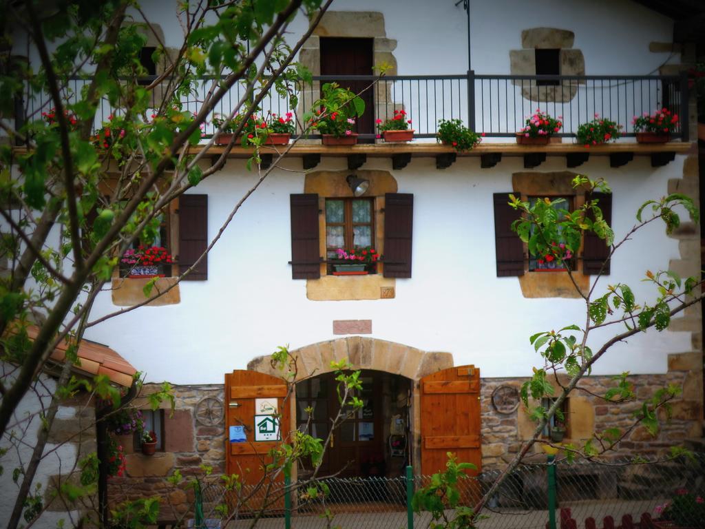 Casa Rural Urruska Elizondo Bagian luar foto