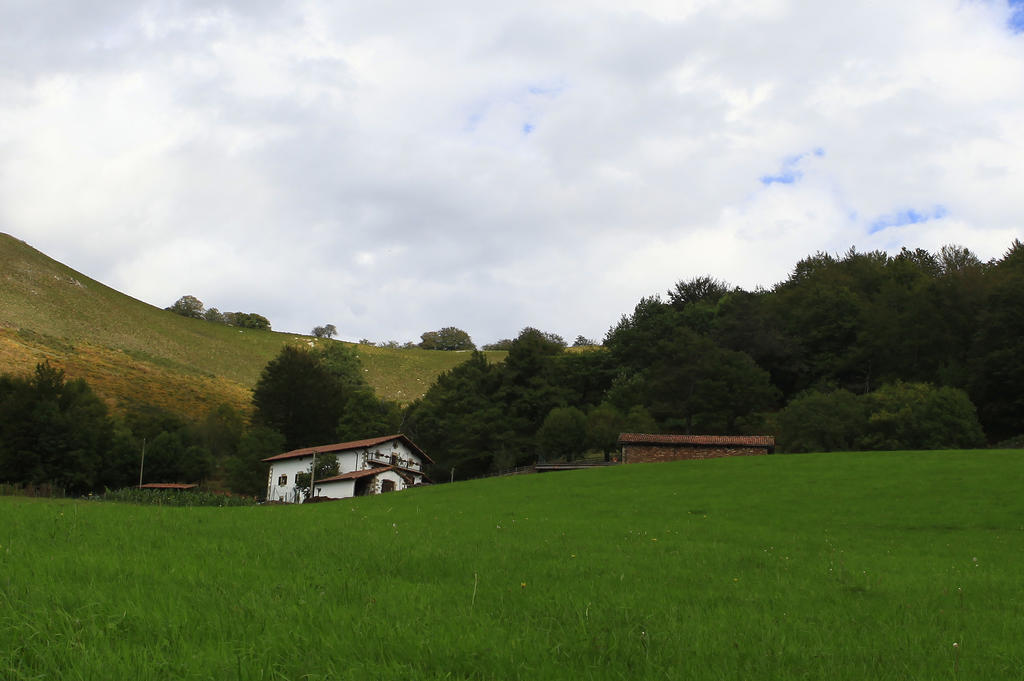 Casa Rural Urruska Elizondo Bagian luar foto